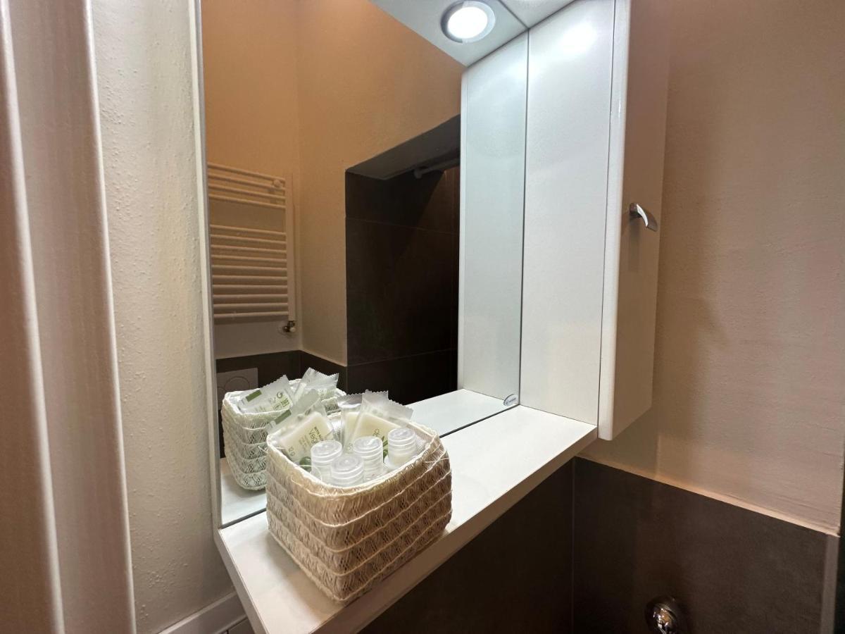 Bonnie Boutique Apartment Флоренція Екстер'єр фото